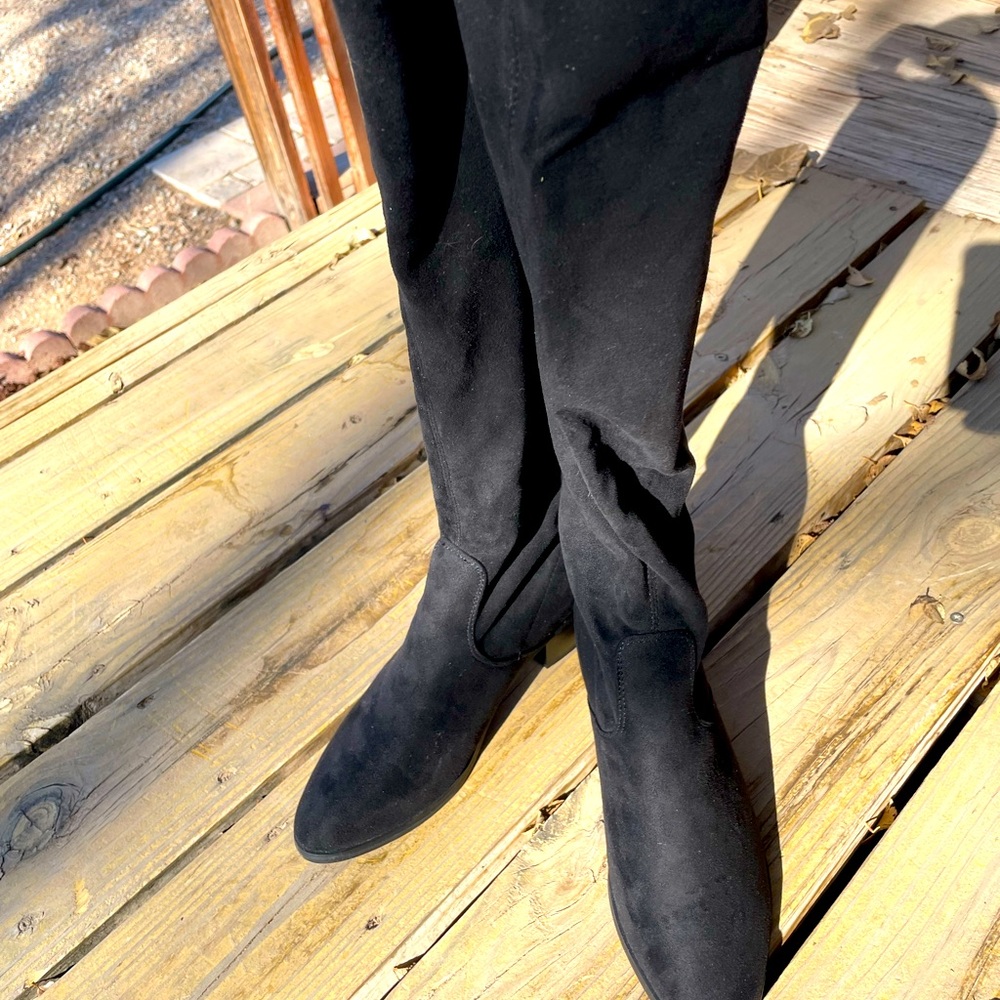 over the knee black boots from NY&C size 10